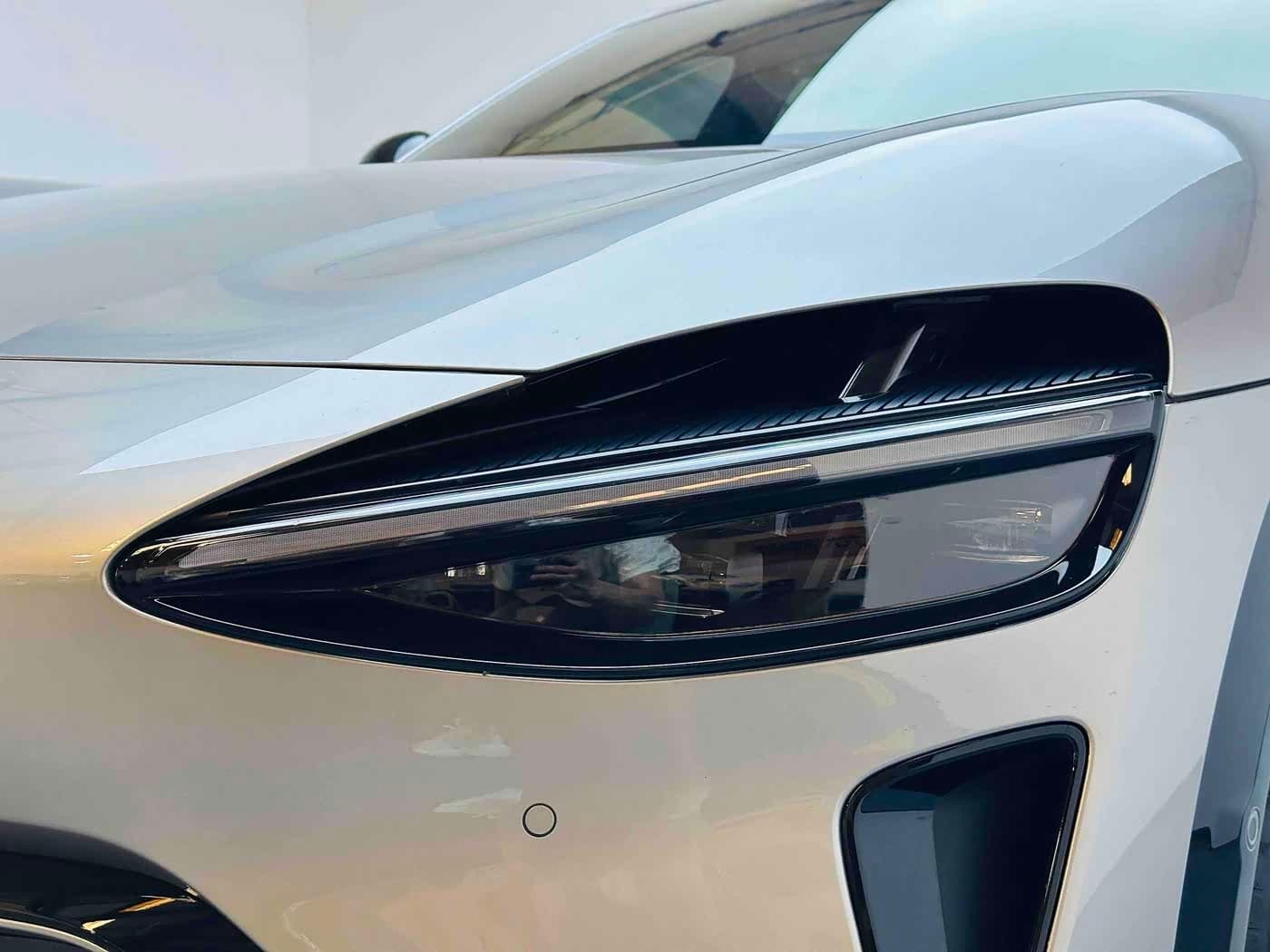 2025 Xiaomi Auto Xiaomi YU7 Silbergrau, 4,000 km, China export – photo 4