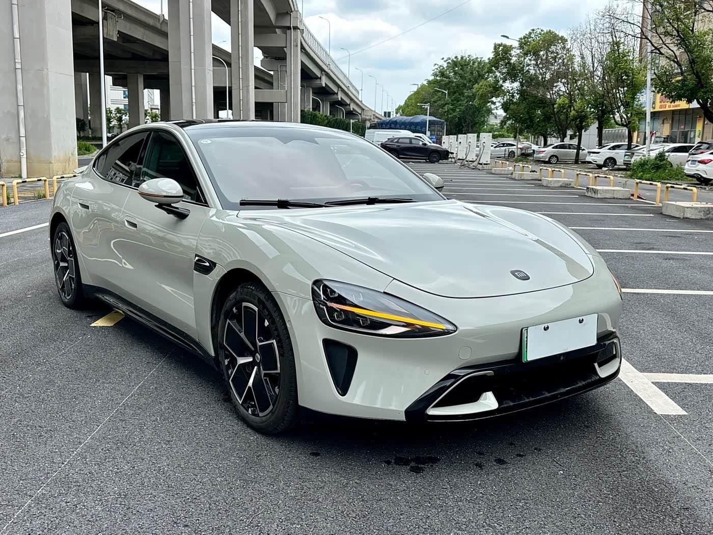 2024 Xiaomi Auto Xiaomi SU7 Silbergrau, 20,000 km, China export – photo 2
