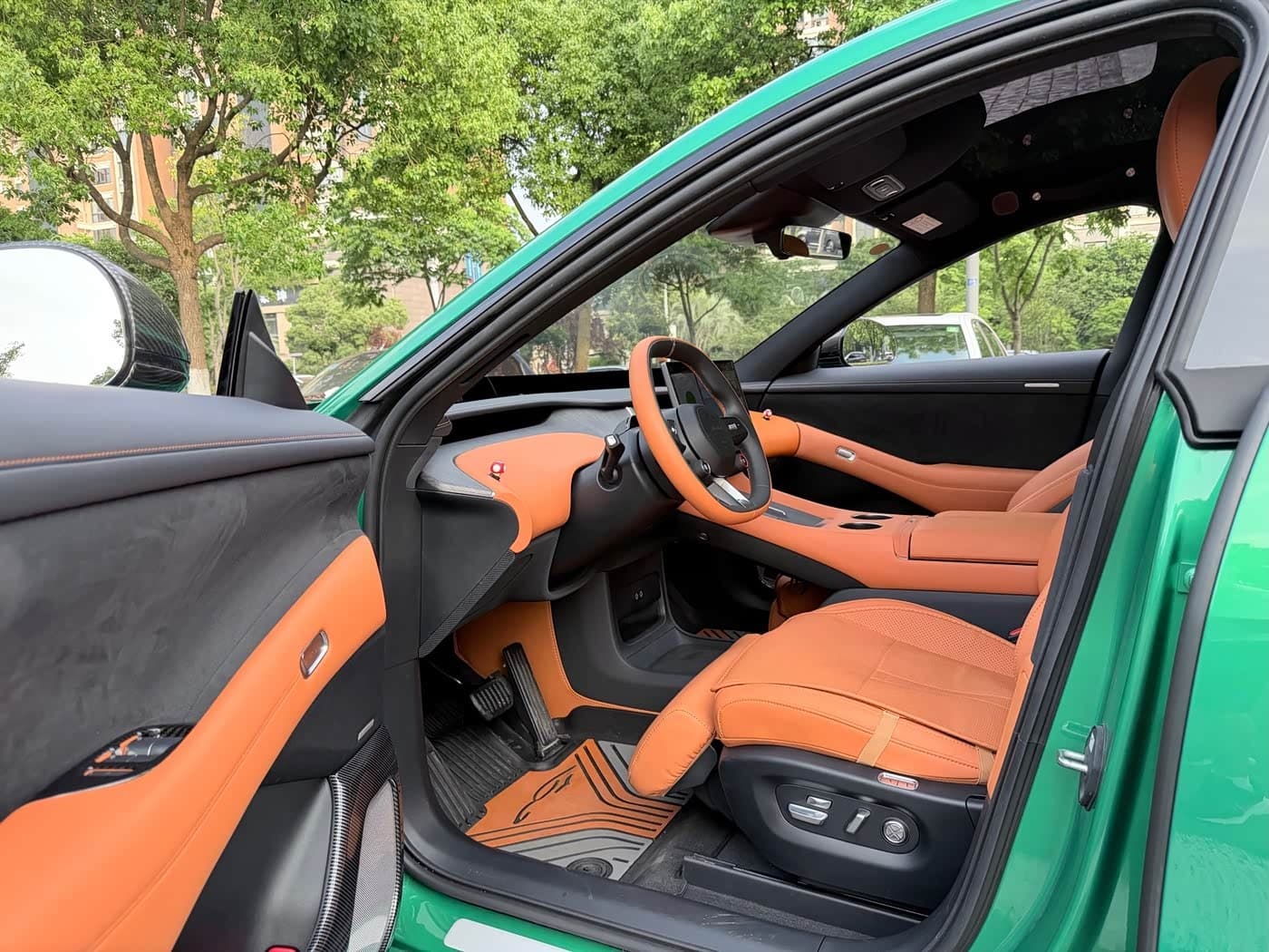 2025 Xiaomi Auto Xiaomi YU7 Green, 12,000 km, China export – photo 4