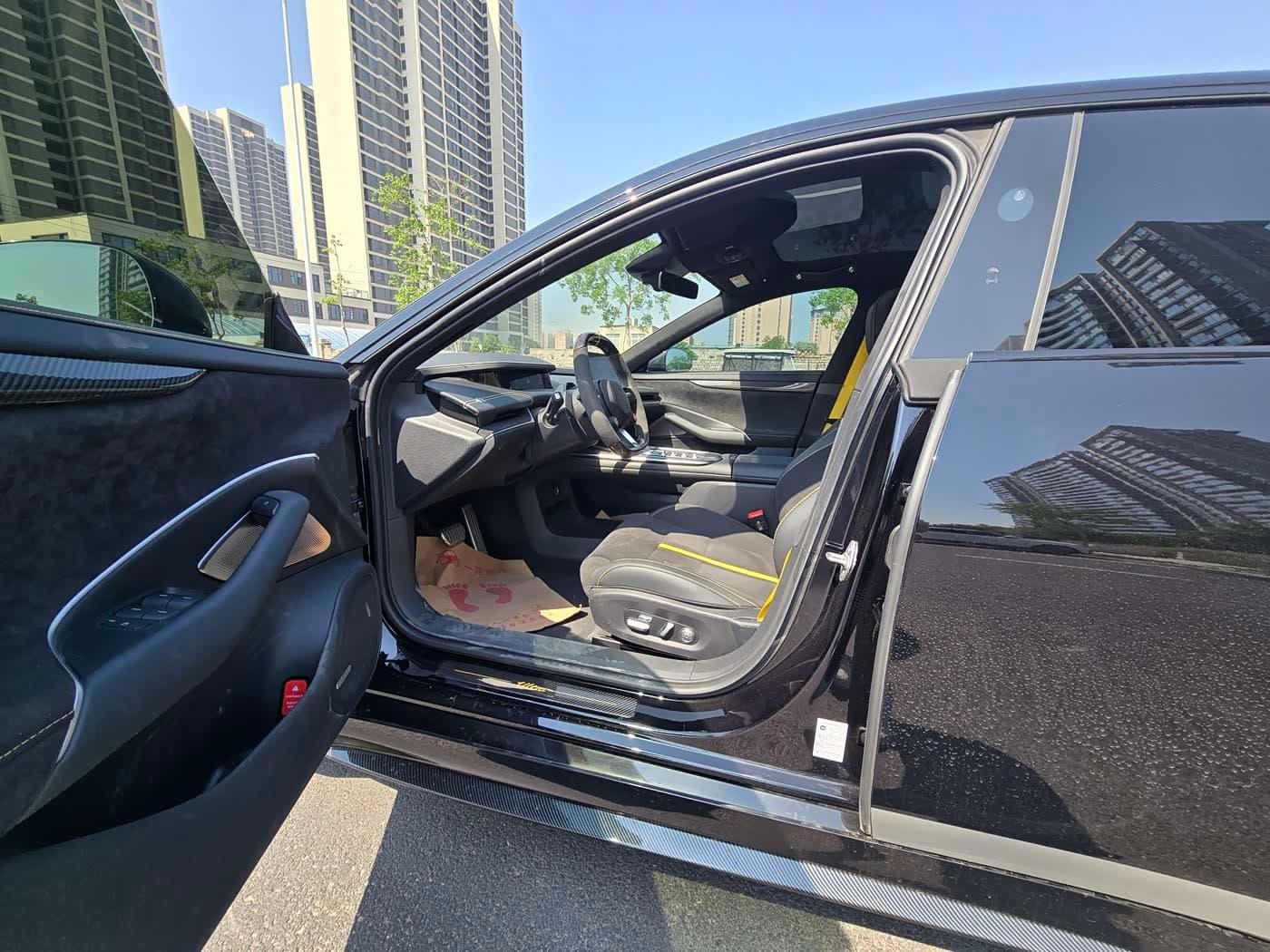 2025 Xiaomi Auto Xiaomi SU7 Ultra Black, 23,000 km, China export – photo 4