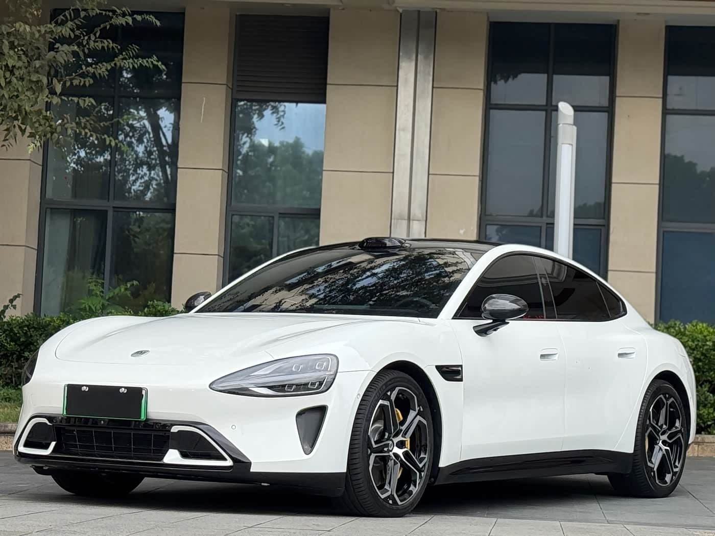 2024 Xiaomi Auto Xiaomi SU7 White, 30,000 km, China export – photo 1