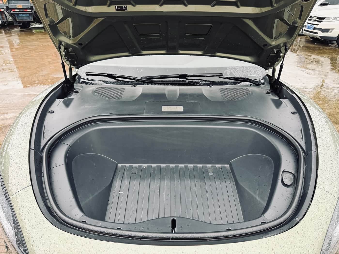 2024 Xiaomi Auto Xiaomi SU7 Green, 12,000 km, China export – photo 12