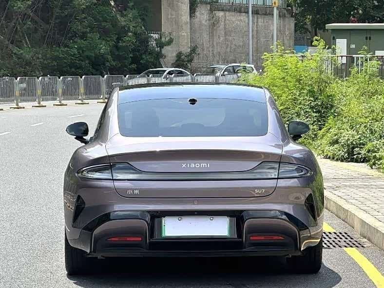 2024 Xiaomi Auto Xiaomi SU7 Red, 14,000 km, China export – photo 9