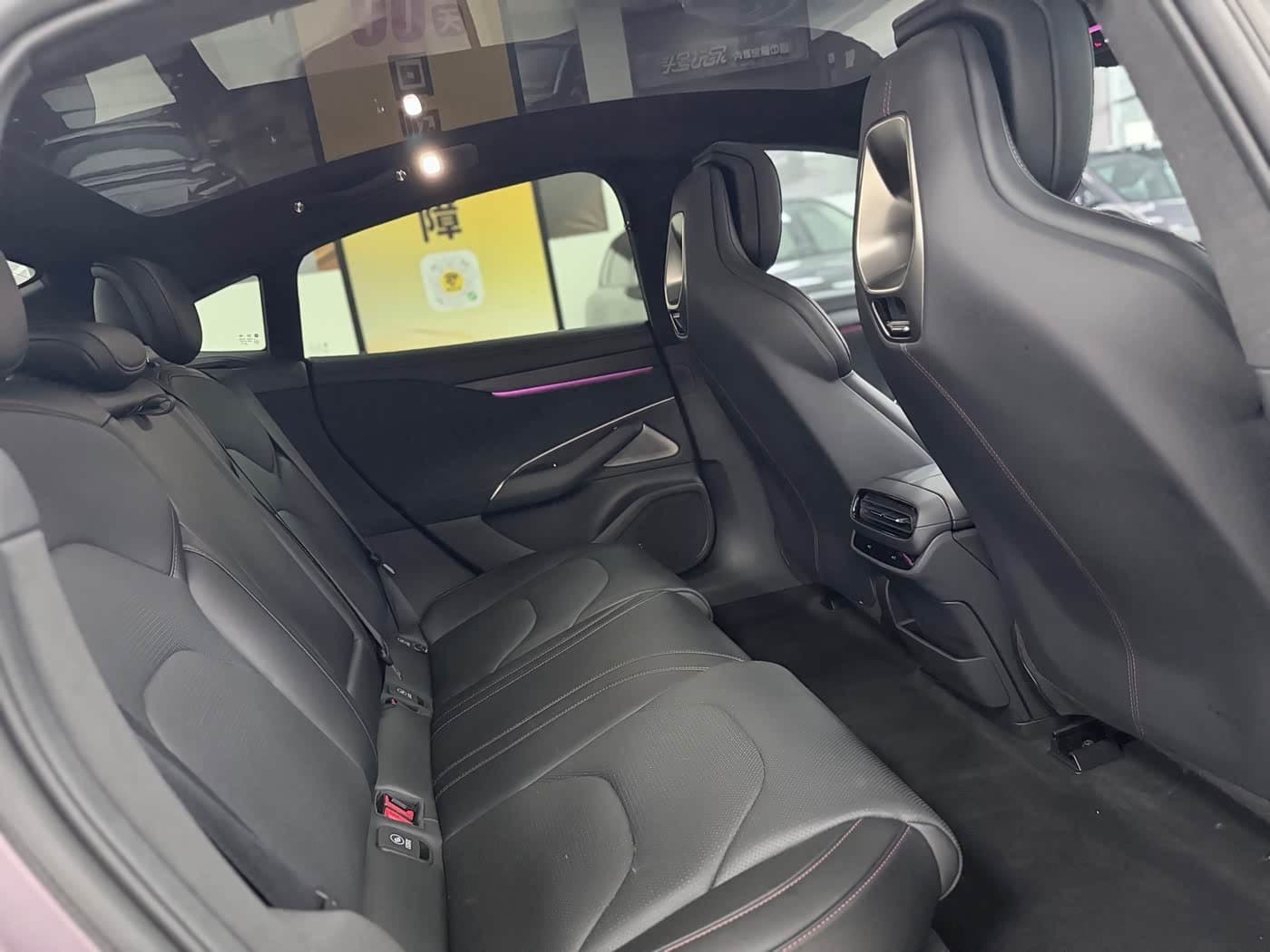 2024 Xiaomi Auto Xiaomi SU7 Red, 50,000 km, China export – photo 11