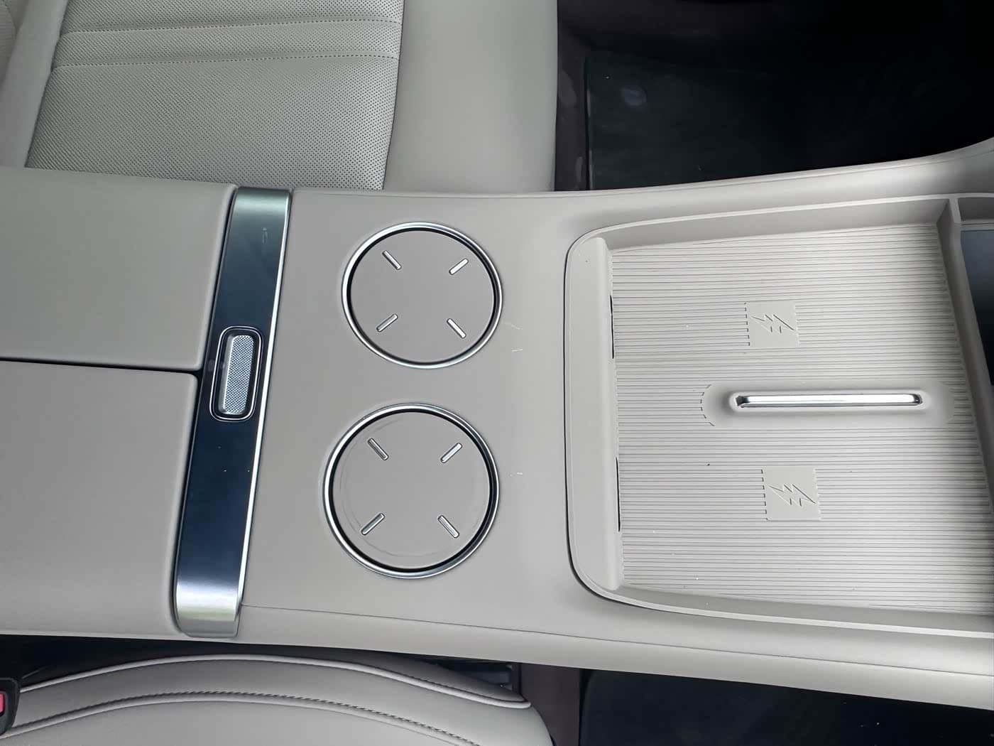 2026 Xiaomi Auto Xiaomi YU7 Gris Argenté, 2,300 km, China export – photo 18