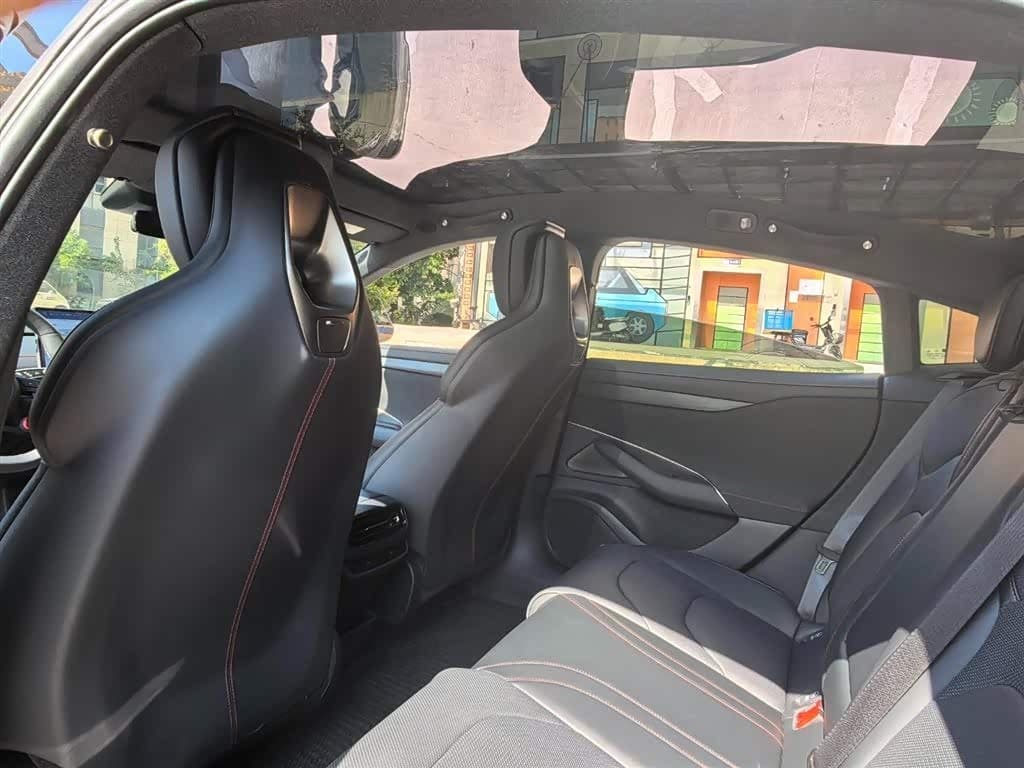 2024 Xiaomi Auto Xiaomi SU7 Green, 35,000 km, China export – photo 13