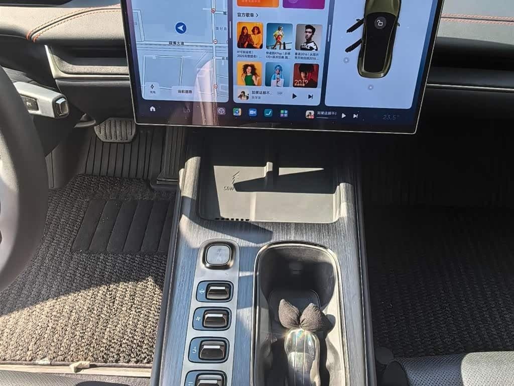 2024 Xiaomi Auto Xiaomi SU7 Green, 35,000 km, China export – photo 10