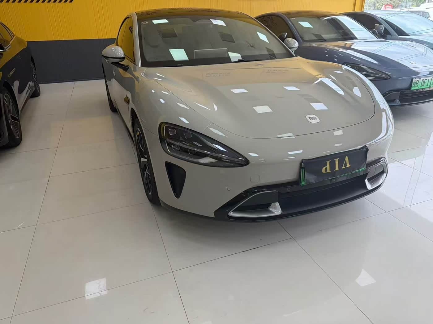 2024 Xiaomi Auto Xiaomi SU7 رمادي فضي, 30,000 km, China export – photo 3
