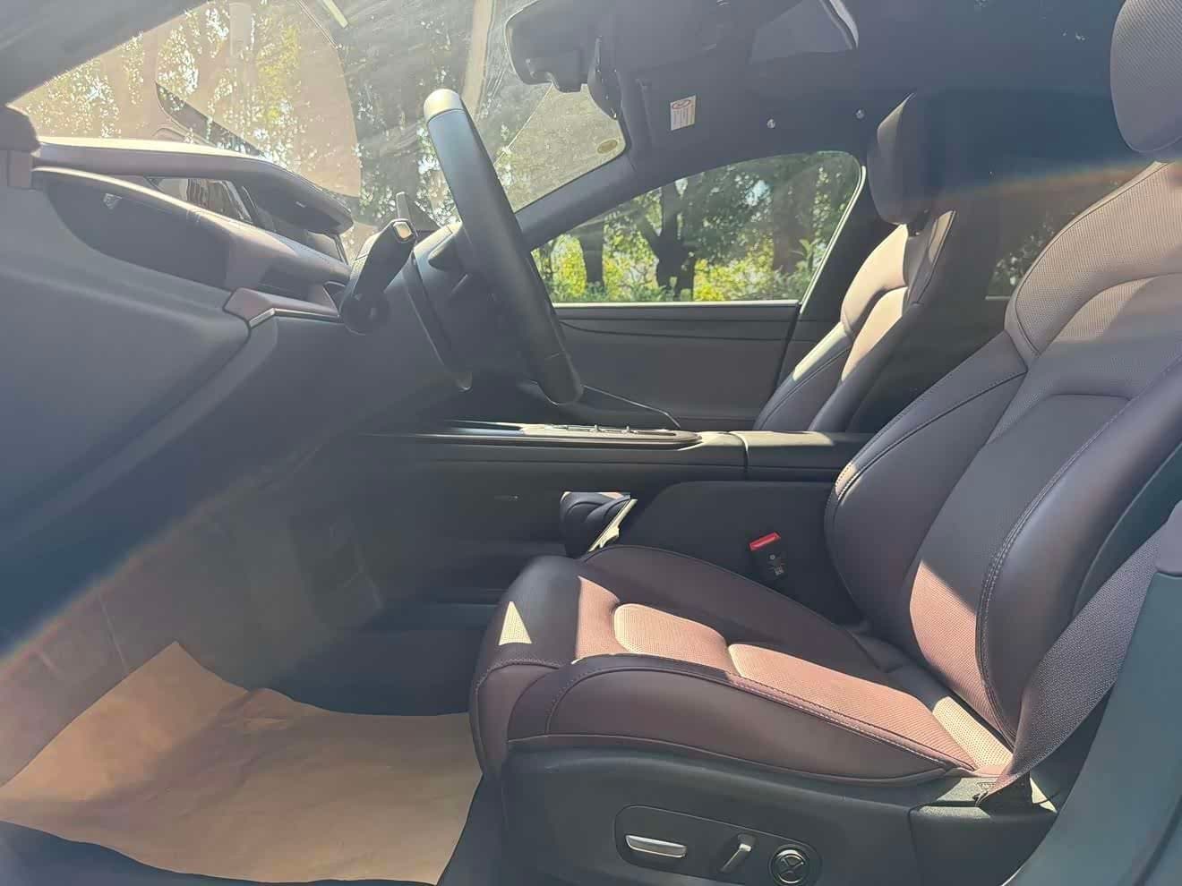2024 Xiaomi Auto Xiaomi SU7 Red, 21,000 km, China export – photo 4