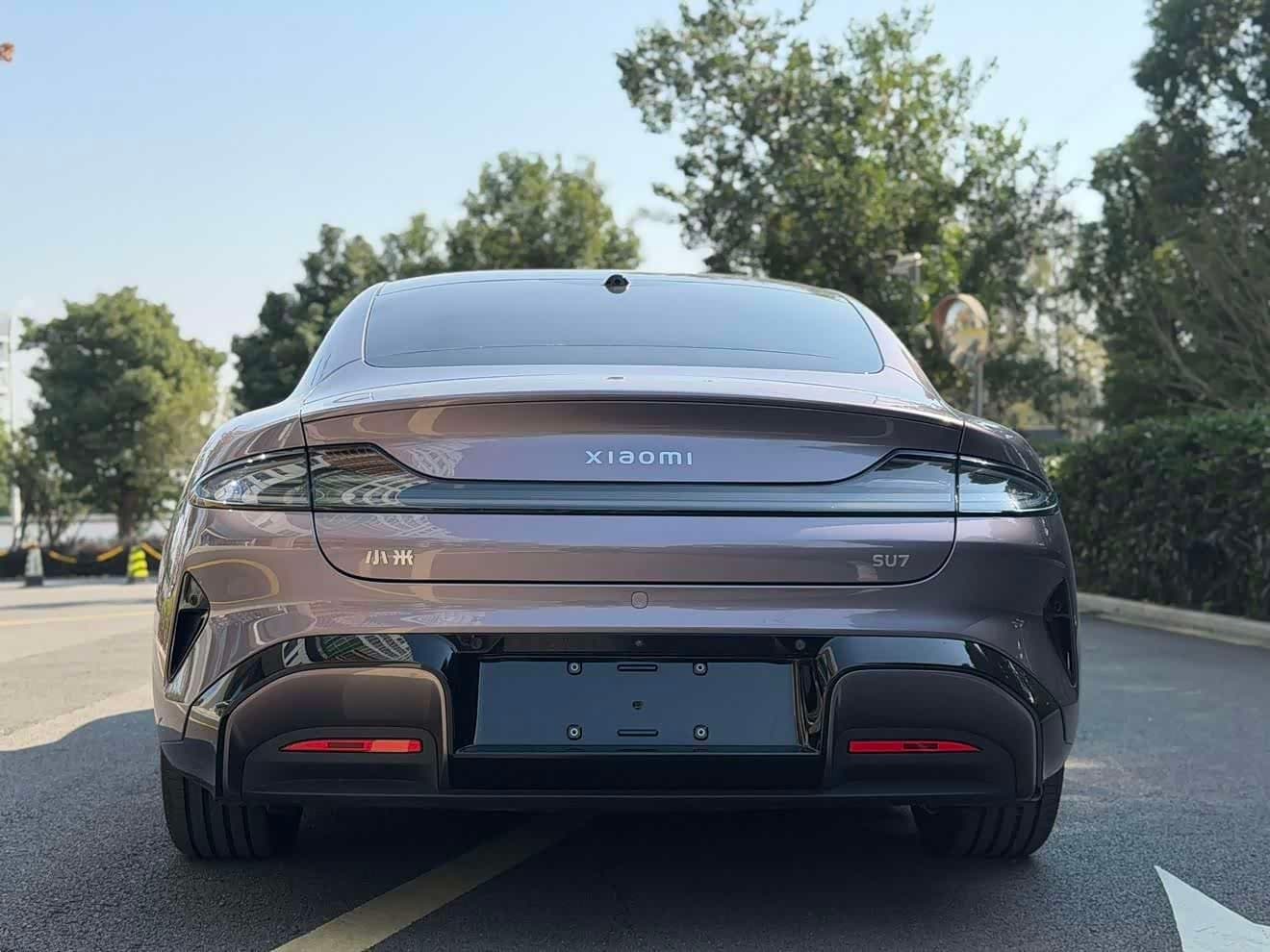 2024 Xiaomi Auto Xiaomi SU7 Red, 21,000 km, China export – photo 12