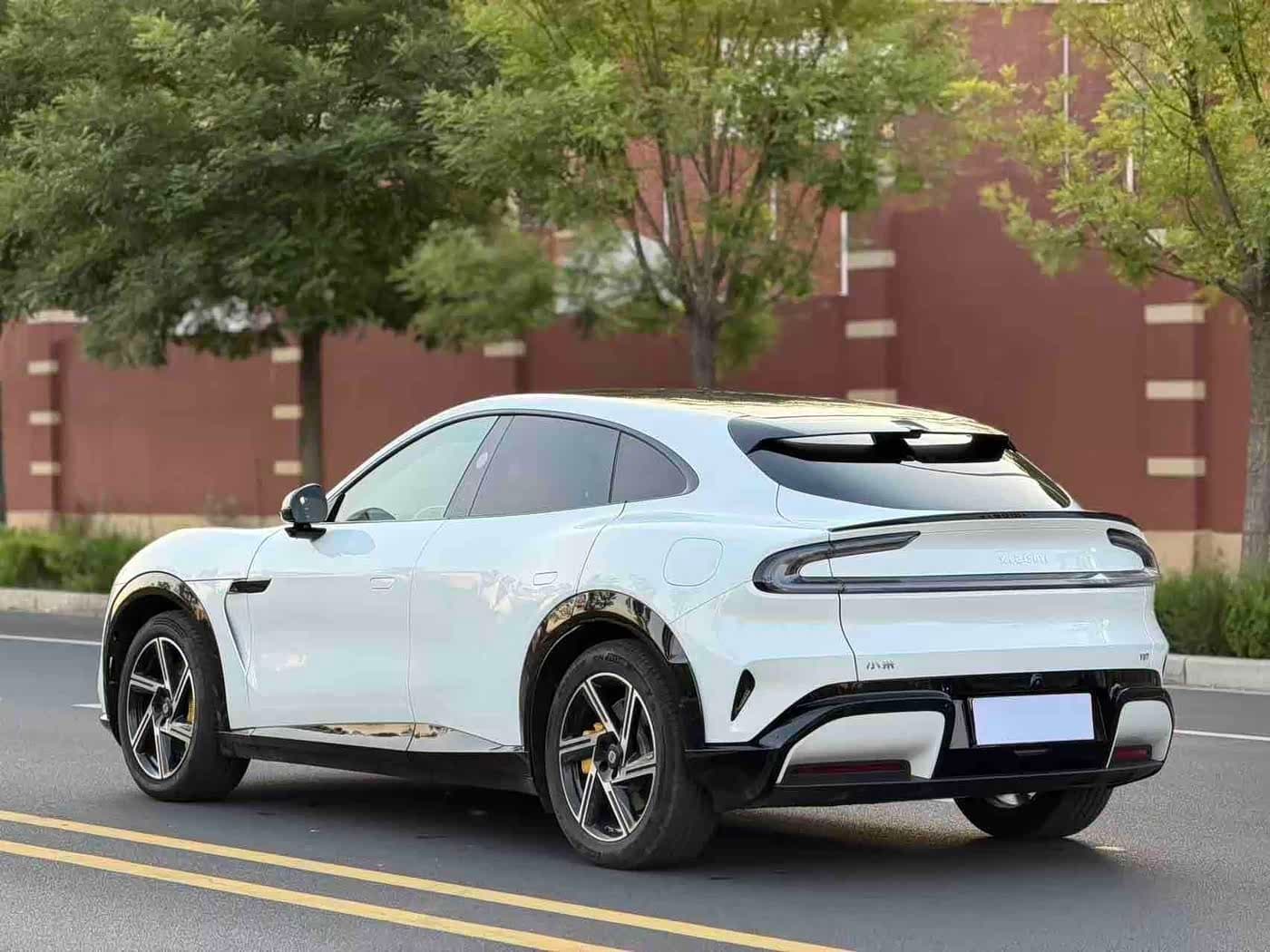 2025 Xiaomi Auto Xiaomi YU7 White, 3,000 km, China export – photo 7