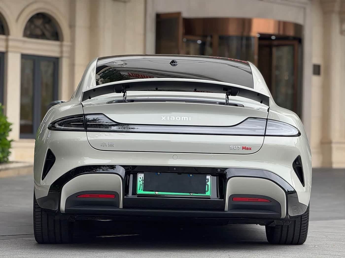 2024 Xiaomi Auto Xiaomi SU7 رمادي فضي, 8,000 km, China export – photo 9