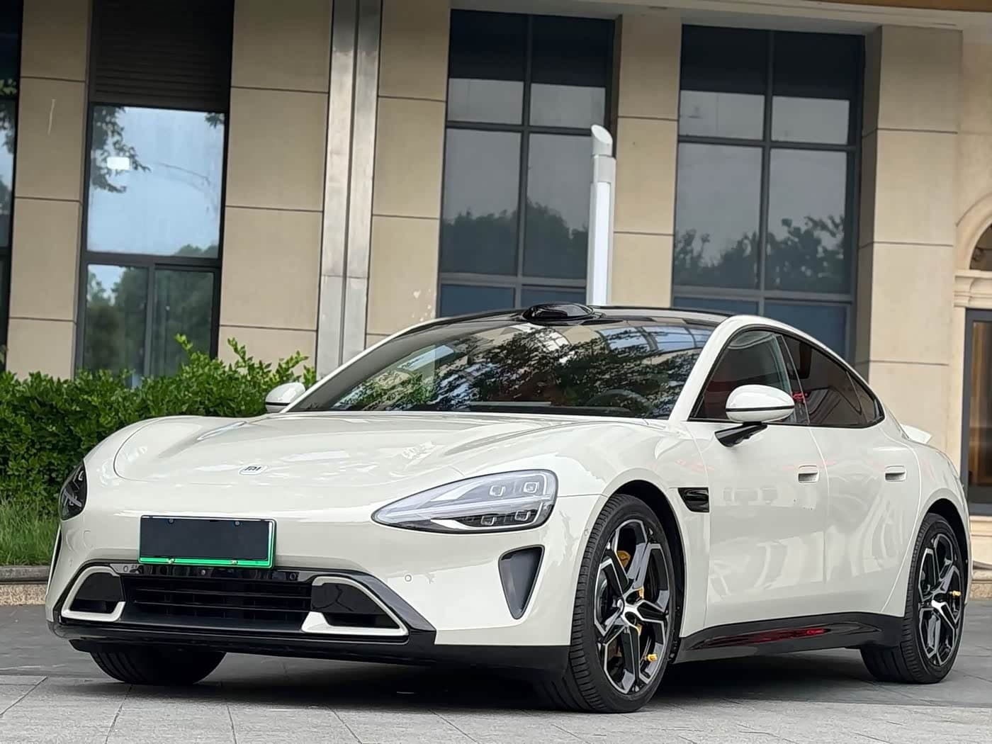 2024 Xiaomi Auto Xiaomi SU7 رمادي فضي, 8,000 km, China export – photo 11