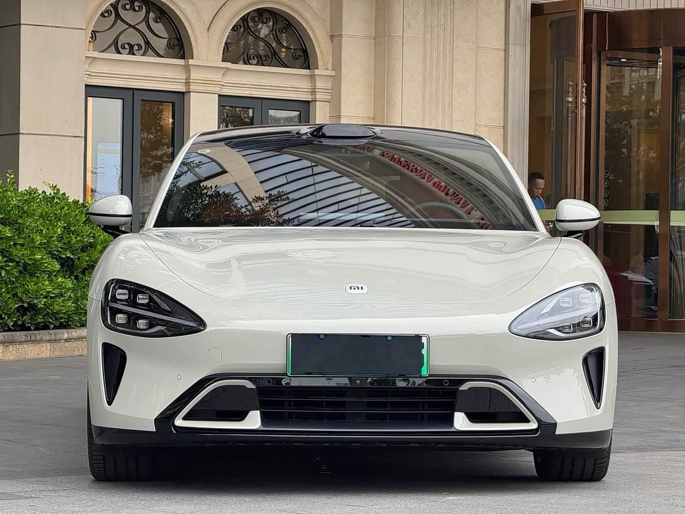 2024 Xiaomi Auto Xiaomi SU7 رمادي فضي, 8,000 km, China export – photo 2