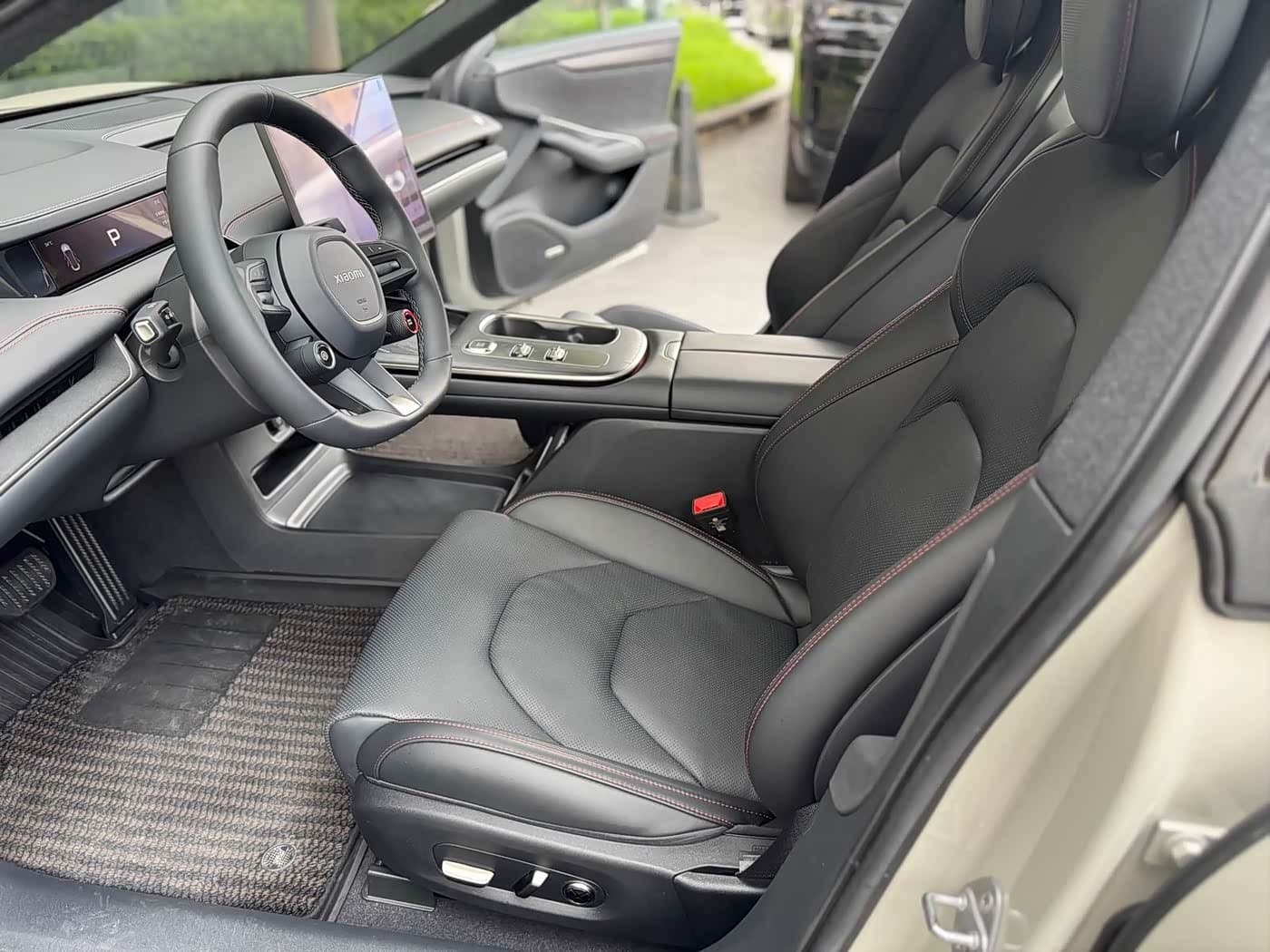 2024 Xiaomi Auto Xiaomi SU7 رمادي فضي, 8,000 km, China export – photo 14