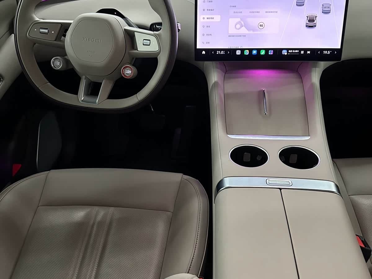 2025 Xiaomi Auto Xiaomi YU7 Silbergrau, 10,000 km, China export – photo 7