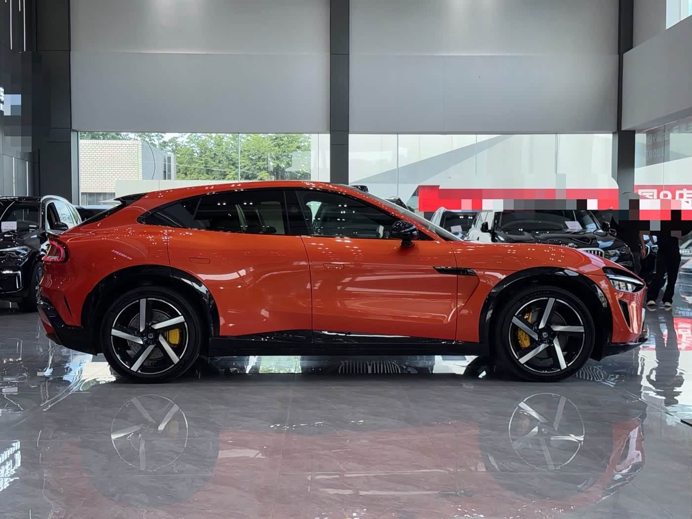 2025 Xiaomi Auto Xiaomi YU7 Yellow, 8,000 km, China export – photo 3