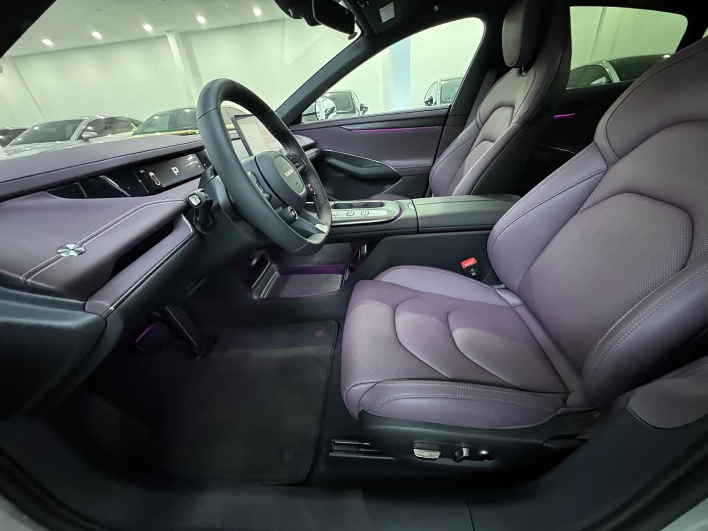 2024 Xiaomi Auto Xiaomi SU7 رمادي فضي, 21,000 km, China export – photo 6