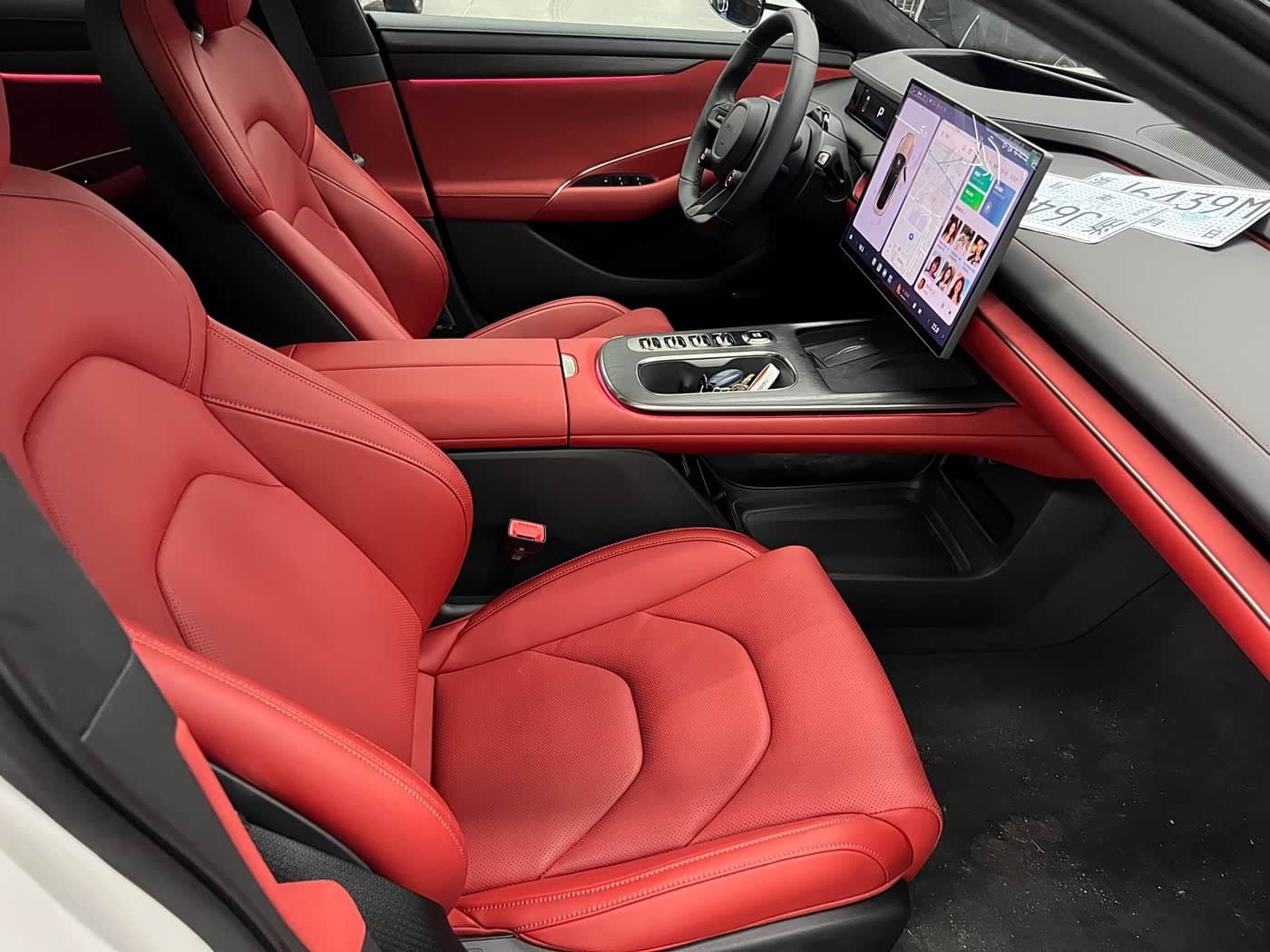 2024 Xiaomi Auto Xiaomi SU7 White, 10,000 km, China export – photo 14