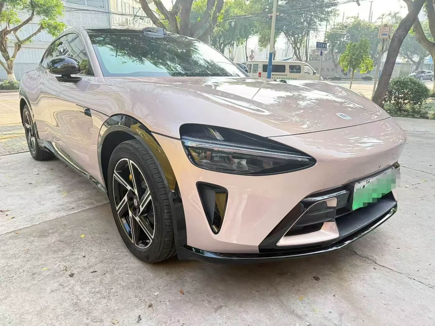 2025 Xiaomi Auto Xiaomi YU7 Red, 6,000 km, China export – photo 3