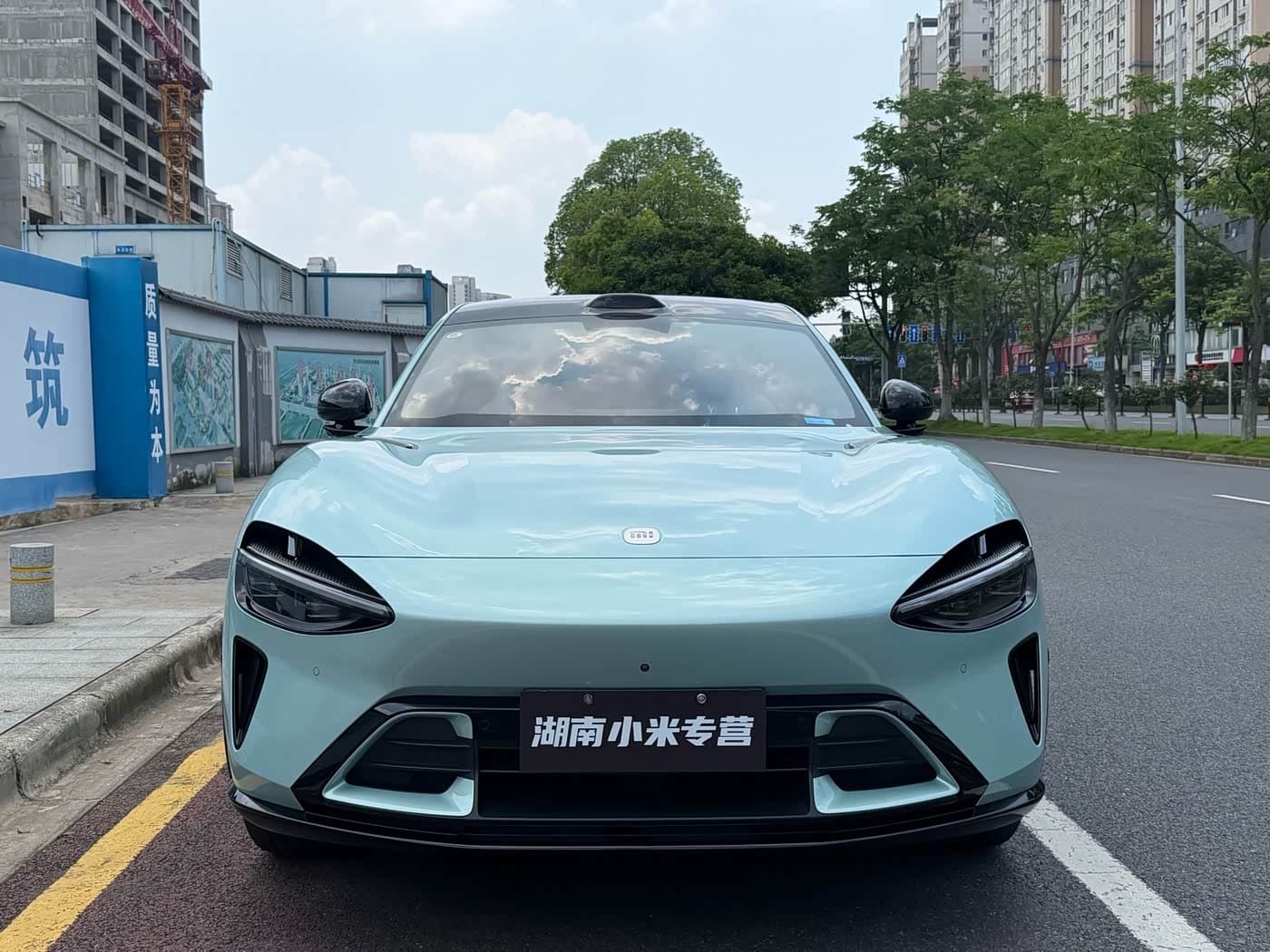 2025 Xiaomi Auto Xiaomi YU7 Blue, 9,000 km, China export – photo 2