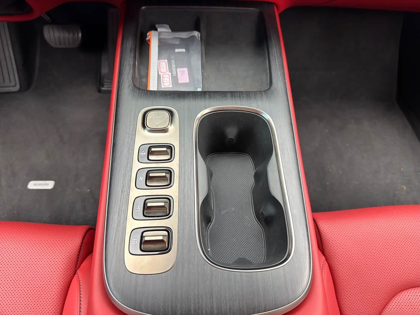 2024 Xiaomi Auto Xiaomi SU7 Red, 33,000 km, China export – photo 11