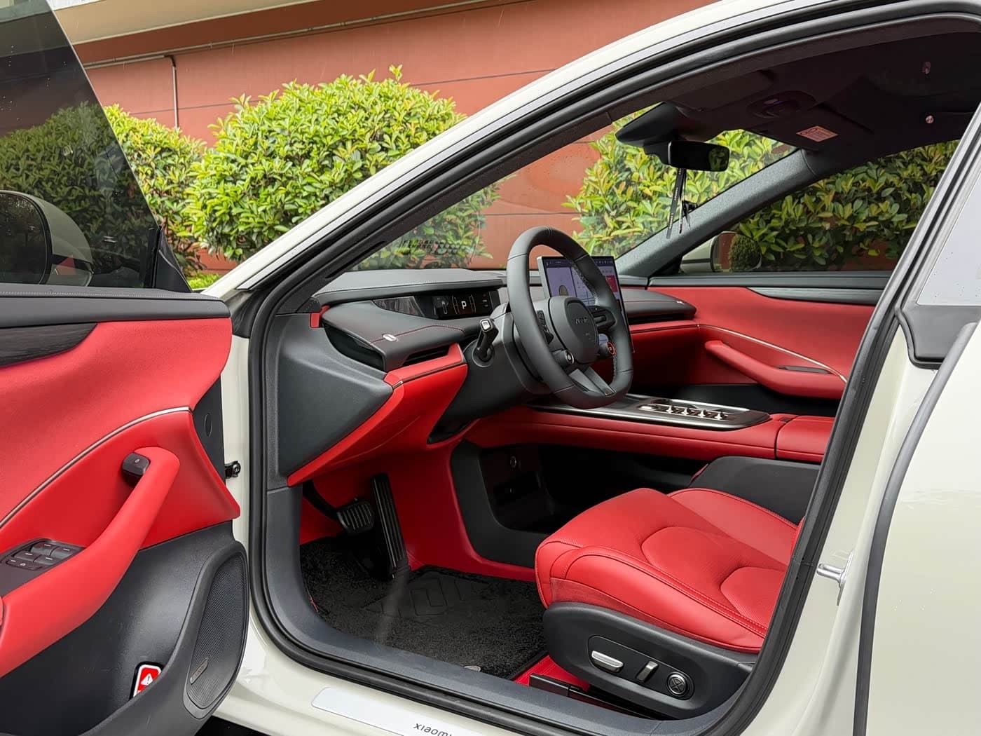 2024 Xiaomi Auto Xiaomi SU7 White, 18,700 km, China export – photo 4