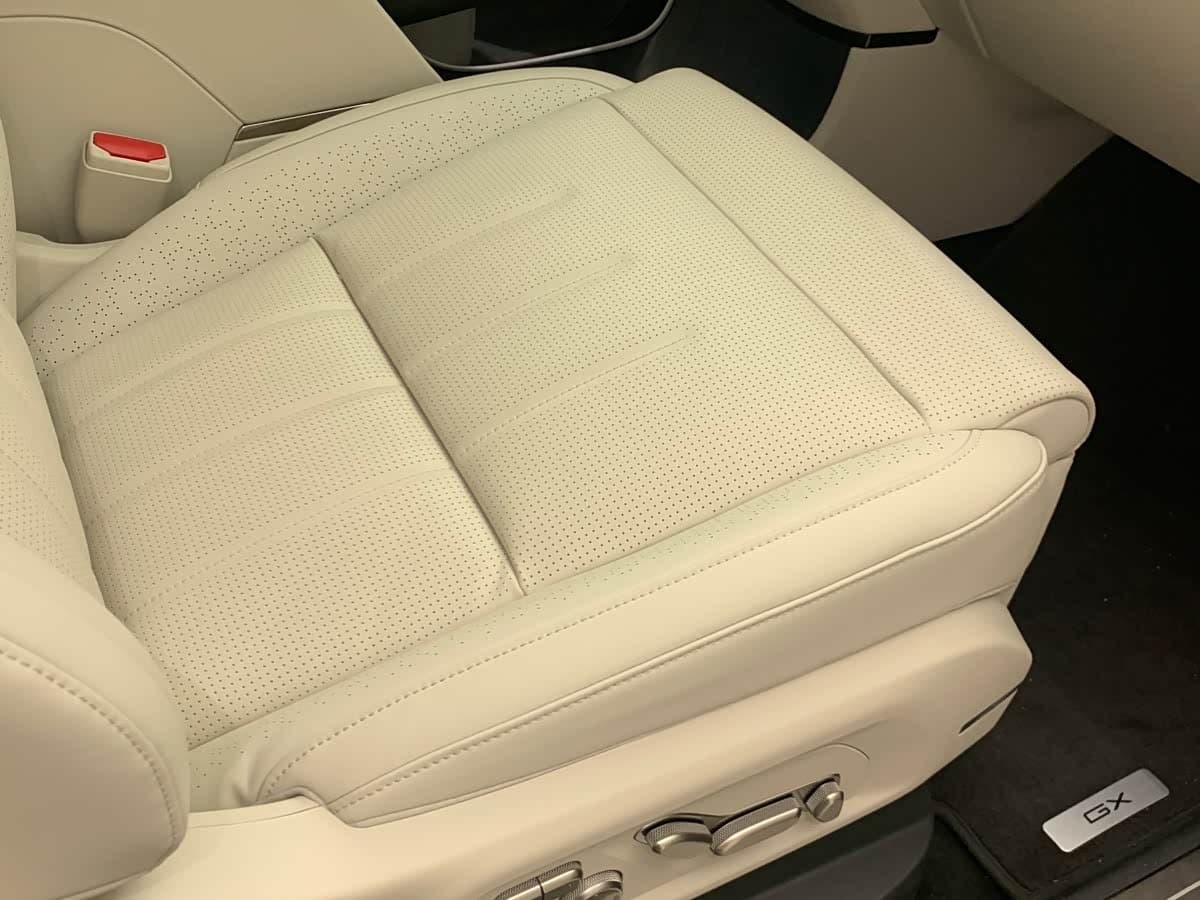 2026 XPeng G01 Red, 100 km, China export – photo 11