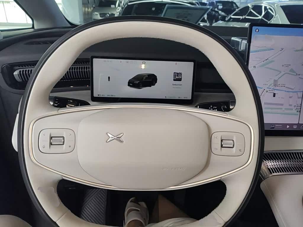 2024 XPeng X9 Black, 26,500 km, China export – photo 11