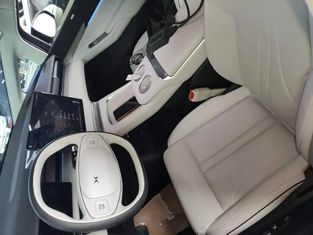 2024 XPeng X9 Black, 26,500 km, China export – photo 15