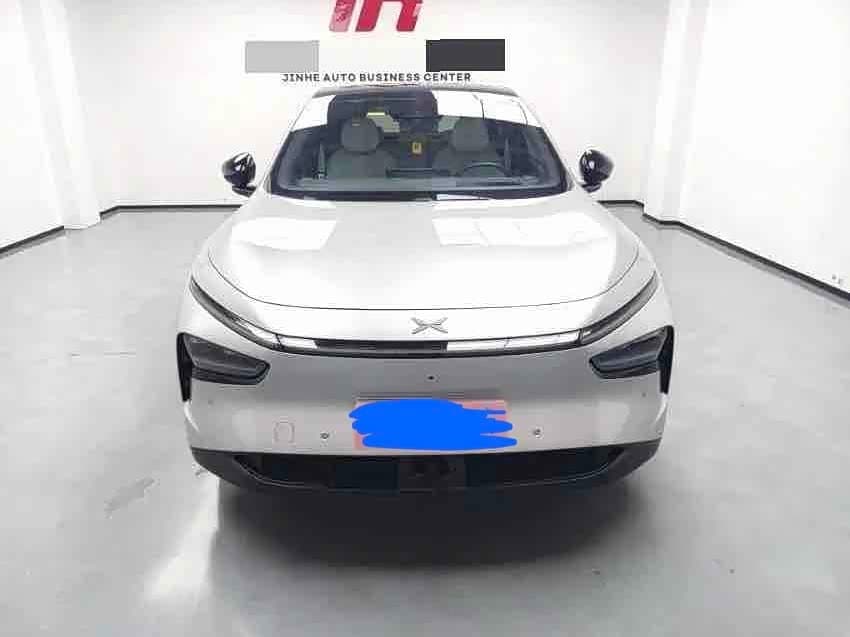 2025 XPeng G7 Gris Plata, 15,000 km, China export – photo 2