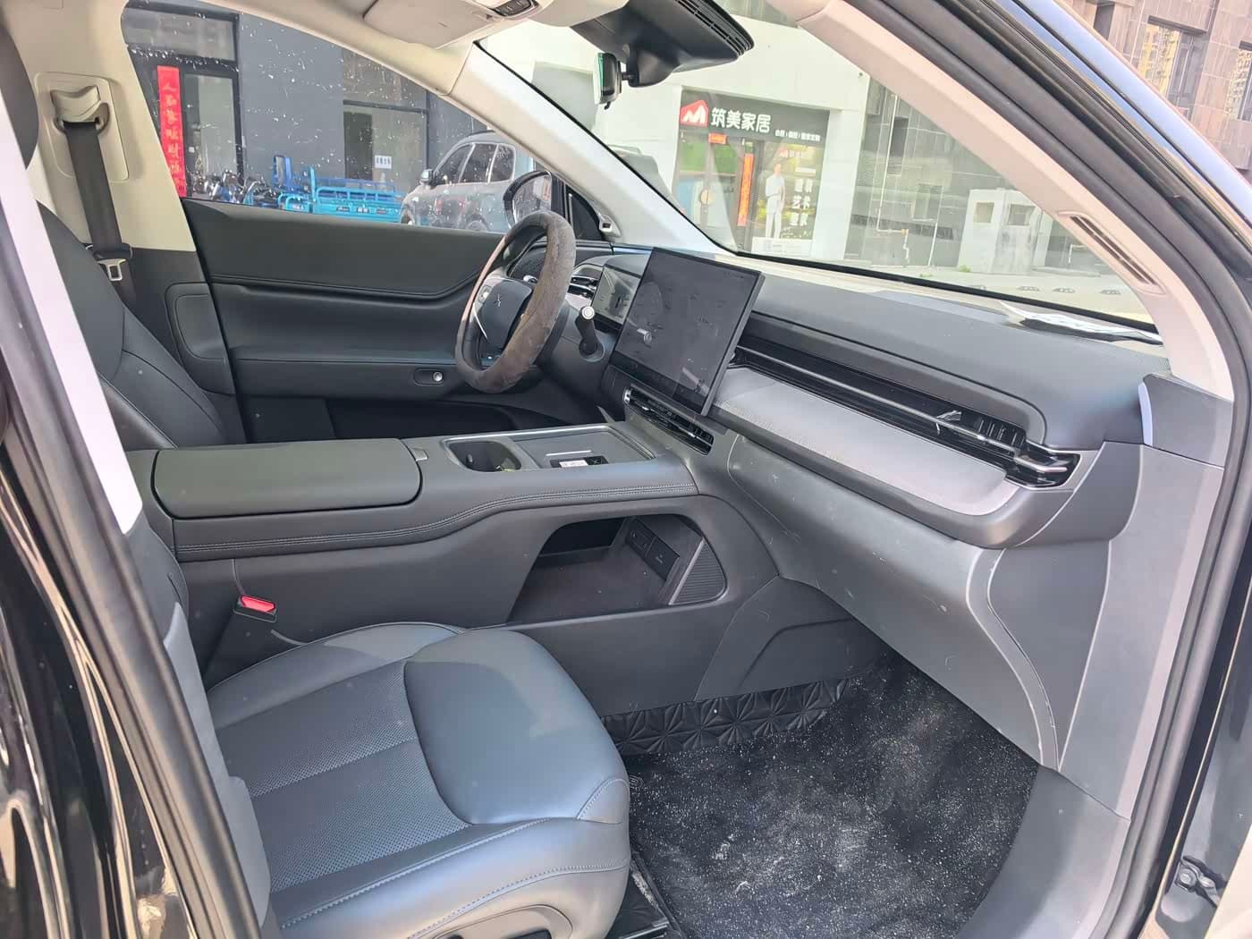 2025 XPeng G6 Black, 8,700 km, China export – photo 8
