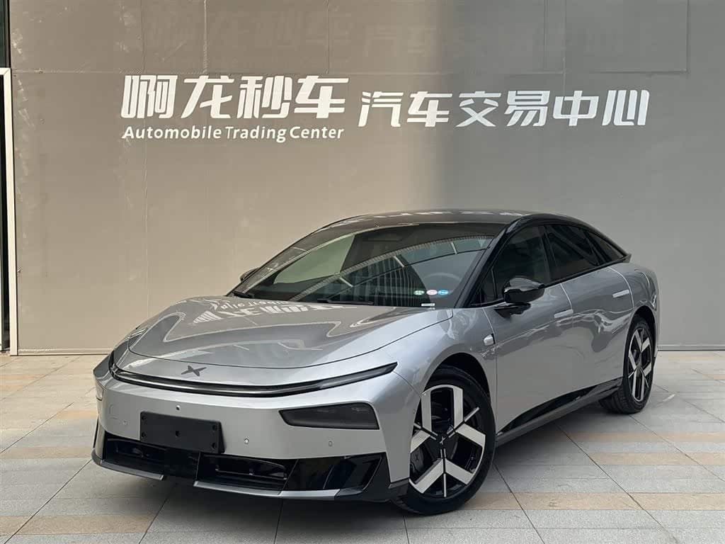 2026 XPeng P7+ Silbergrau, 3,000 km, China export – photo 1