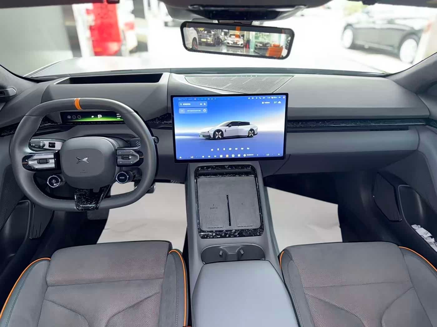 2025 XPeng P7 Silbergrau, 10,000 km, China export – photo 7