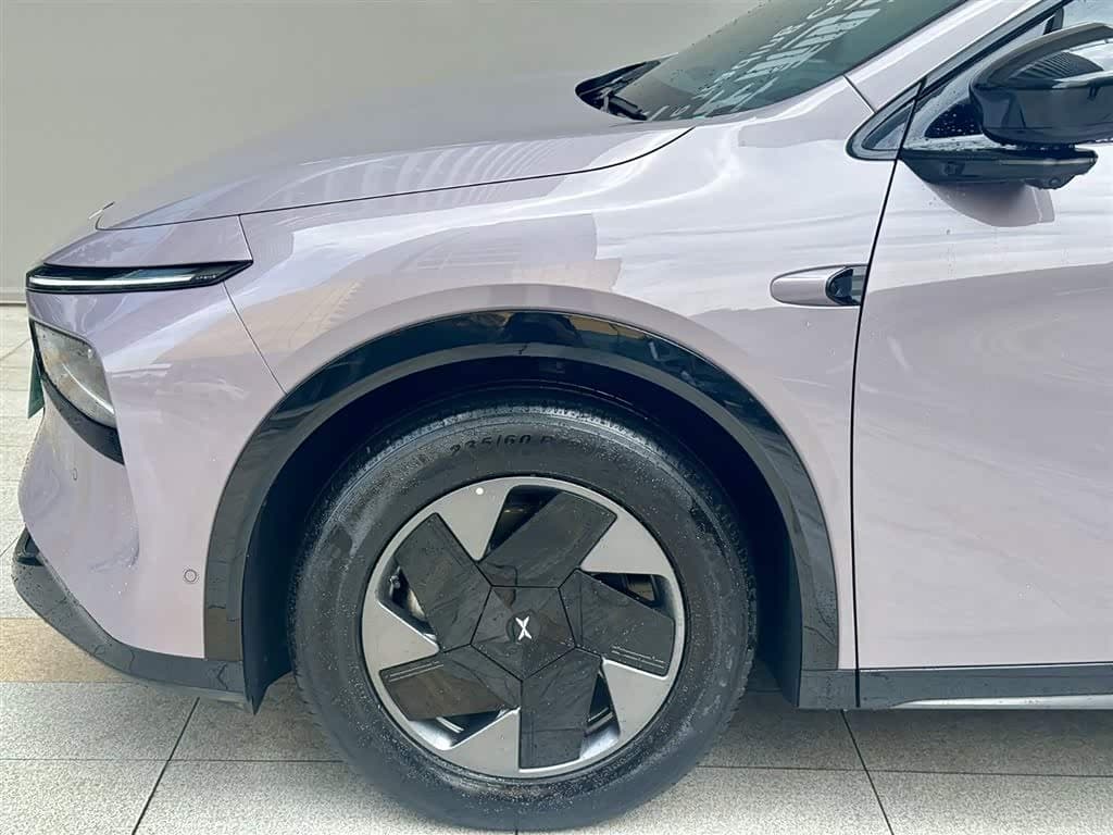 2026 XPeng G7 Red, 4,800 km, China export – photo 5