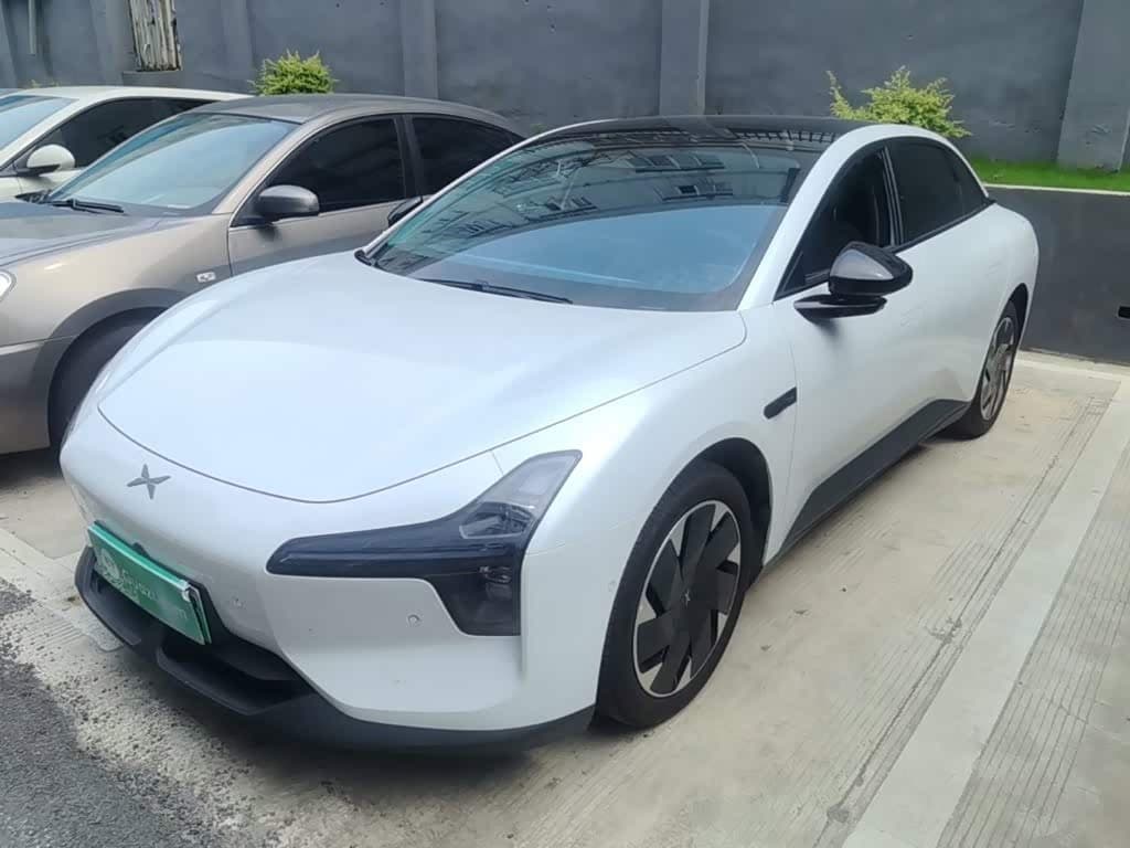 2025 XPeng MONA M03 White, 8,100 km, China export – photo 2
