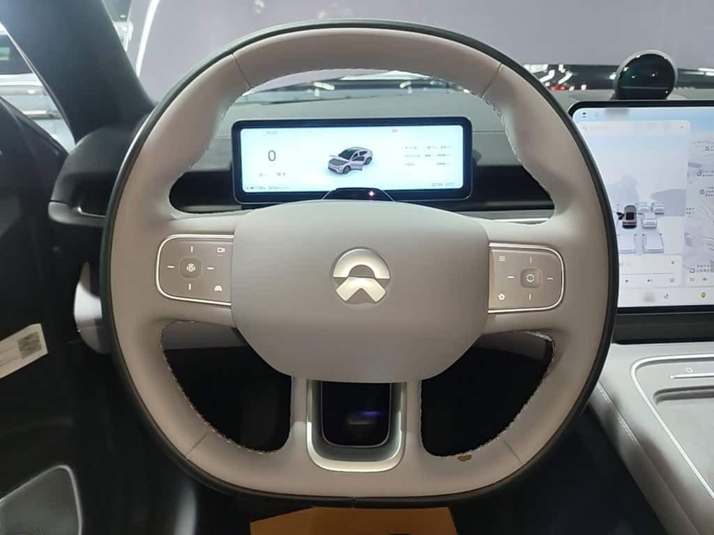 2025 NIO EC6 Red, 18,000 km, China export – photo 11