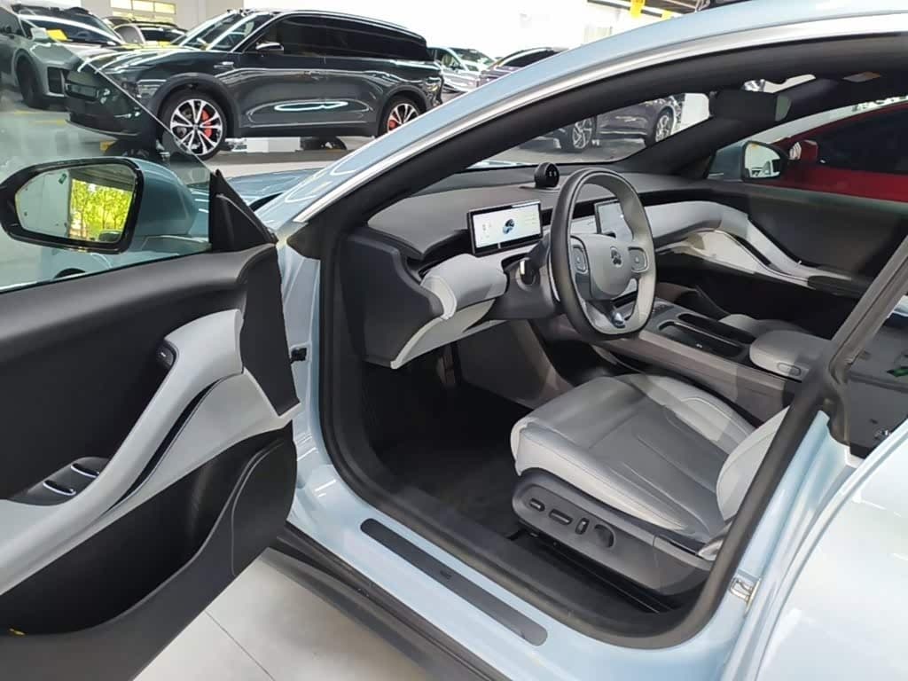 2024 NIO ET5T Blue, 62,400 km, China export – photo 16