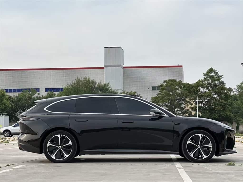 2024 NIO ET5T Black, 37,800 km, China export – photo 8