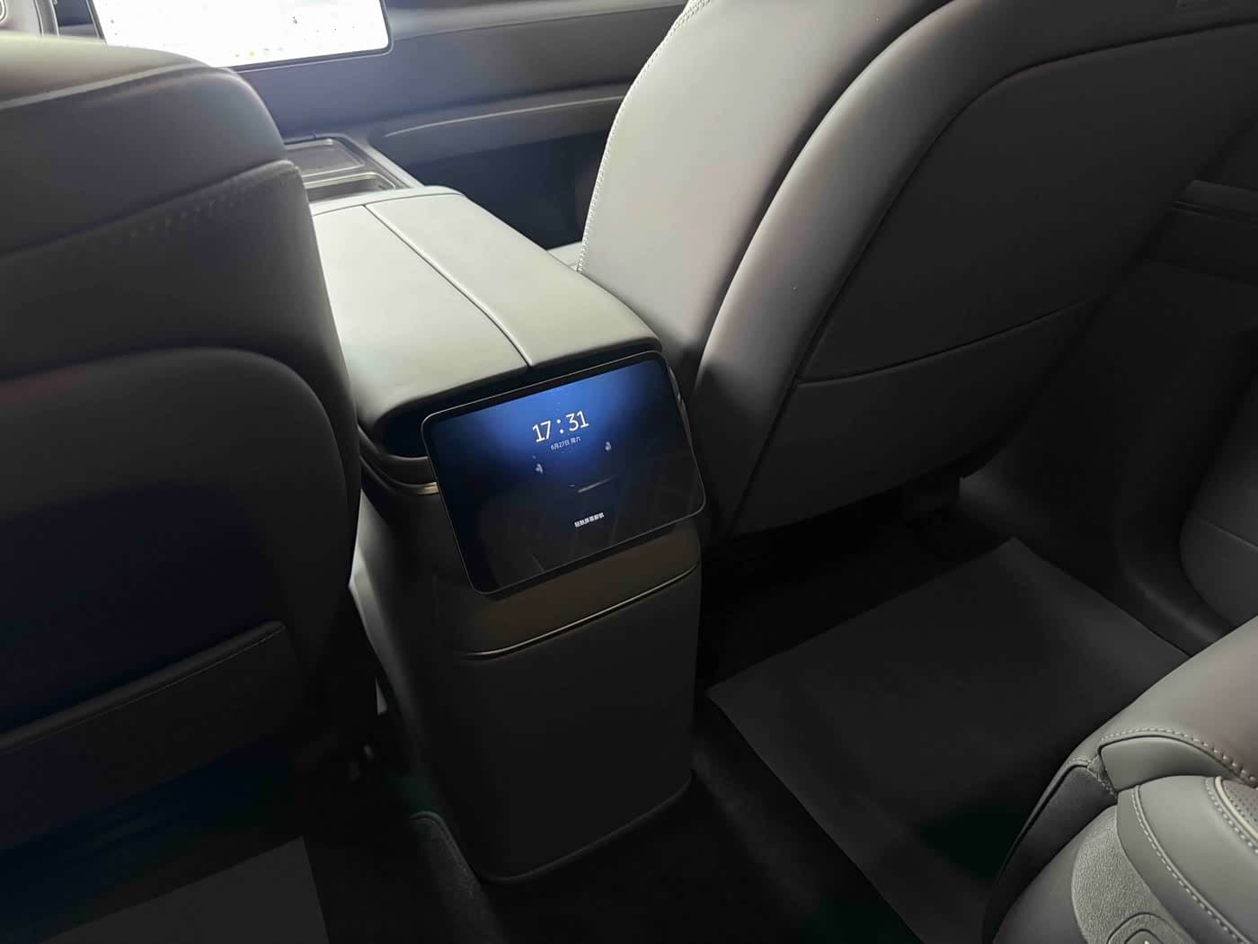 2025 NIO ES8 Black, 17,000 km, China export – photo 16