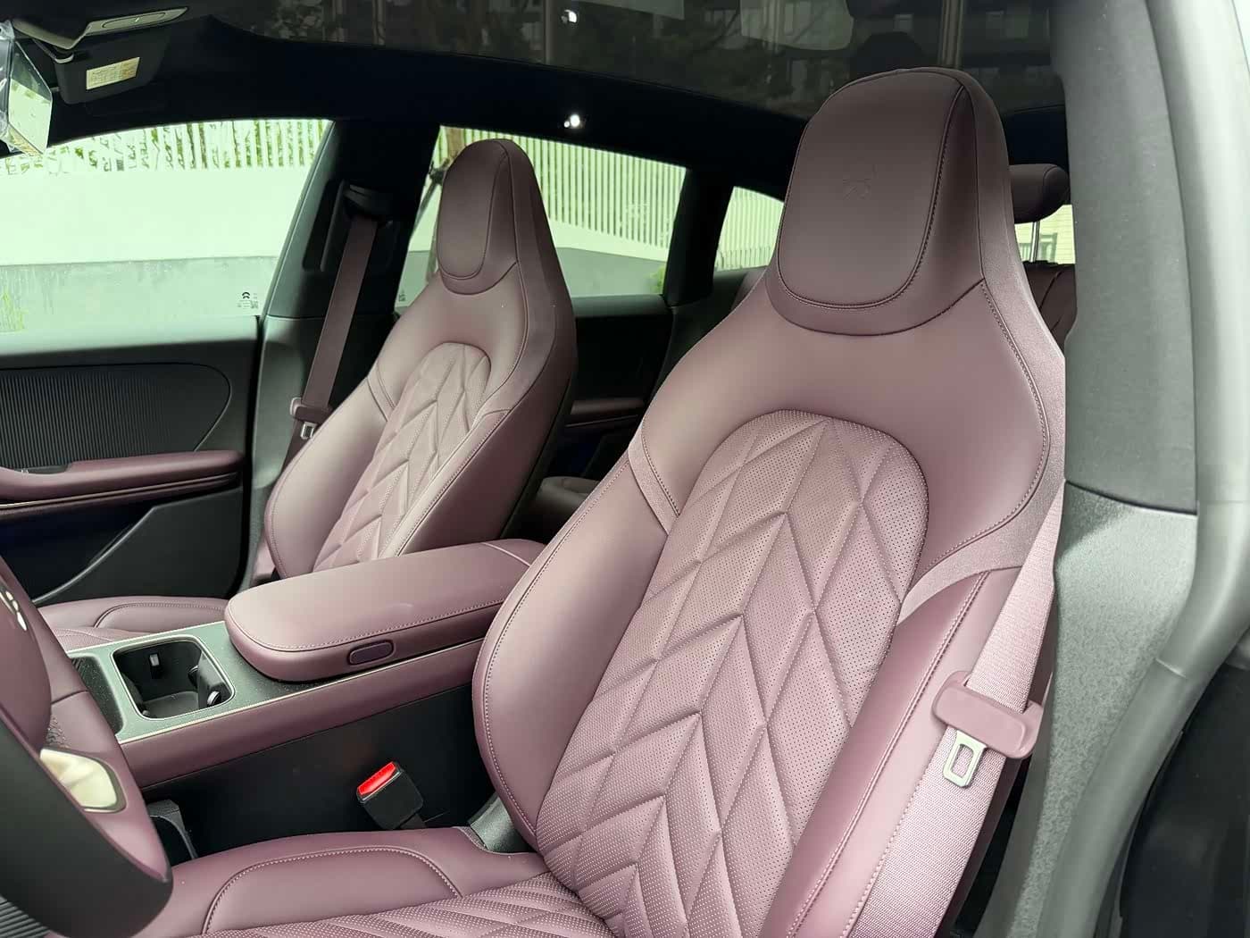 2026 NIO ET5T Silbergrau, 700 km, China export – photo 10