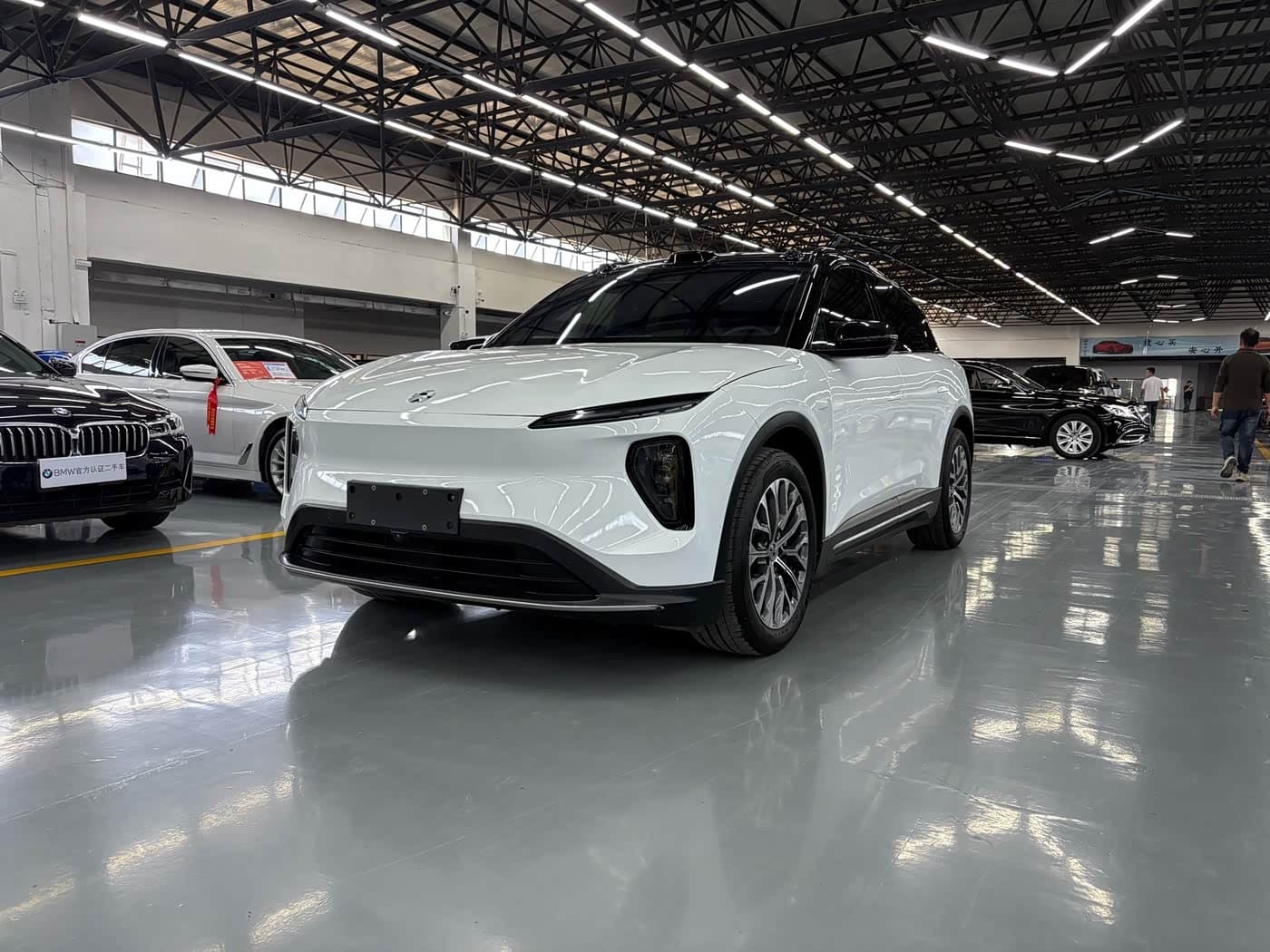 2024 NIO ES6 White, 27,000 km, China export – photo 1