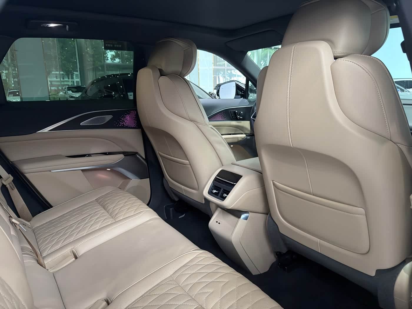 2022 Cadillac IQ Rui Ge Blue, 39,000 km, China export – photo 9