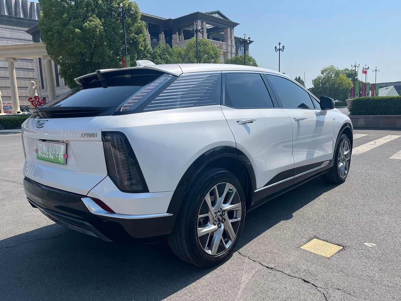 2024 Cadillac IQ Ao Ge White, 50,000 km, China export – photo 3