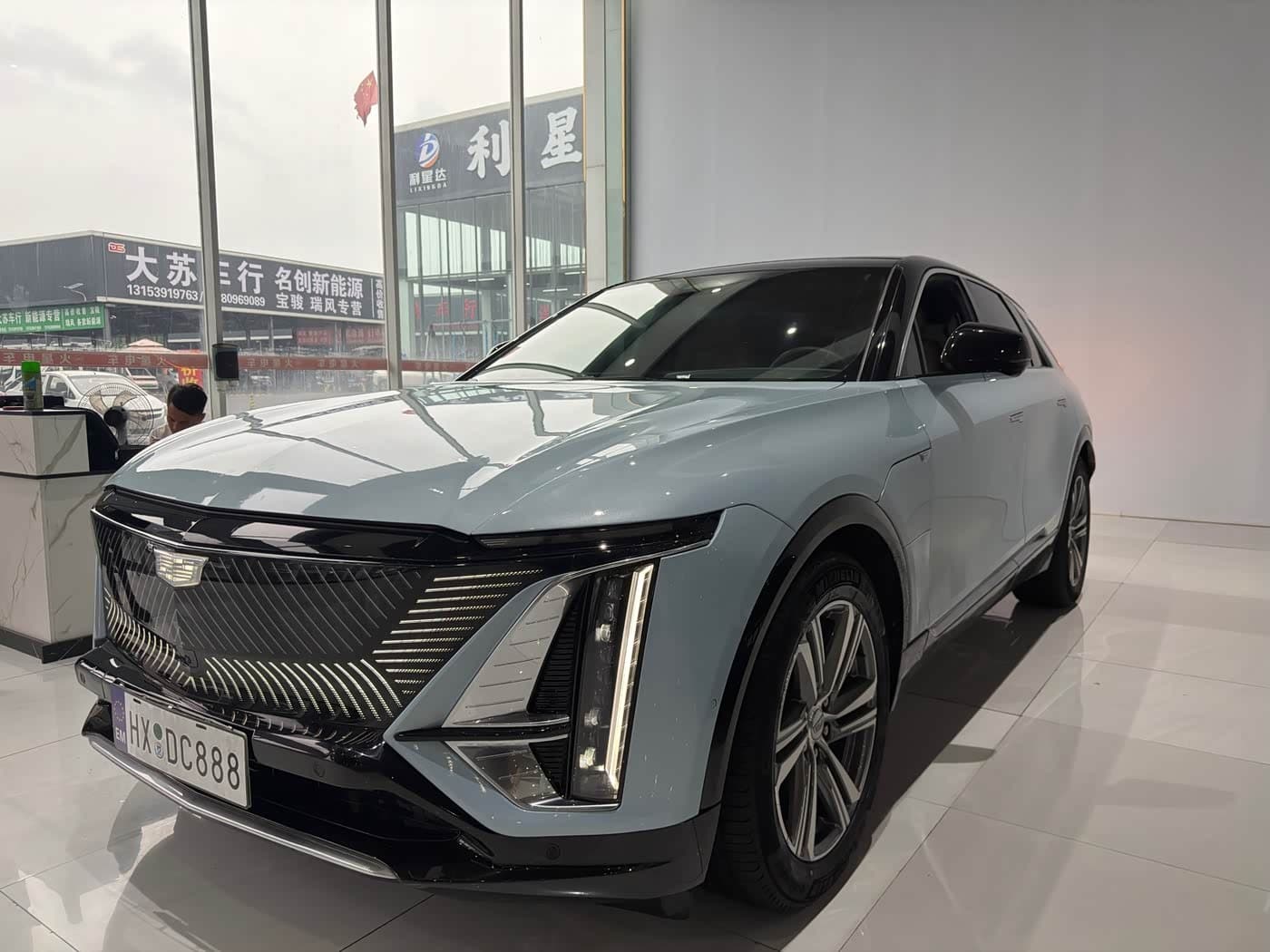 2022 Cadillac IQ Rui Ge Blue, 39,000 km, China export – photo 3
