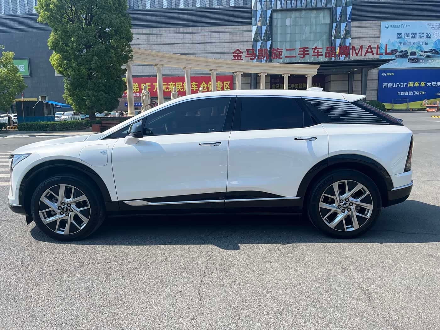 2024 Cadillac IQ Ao Ge White, 50,000 km, China export – photo 9