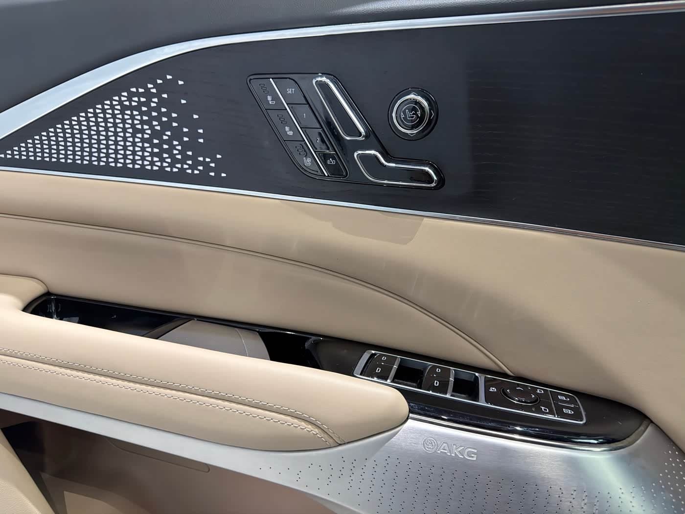 2022 Cadillac IQ Rui Ge Blue, 39,000 km, China export – photo 7