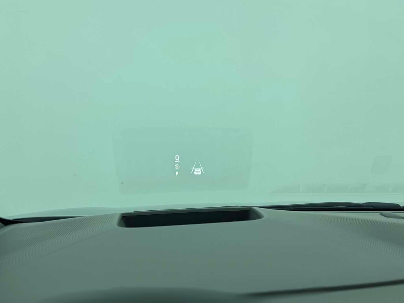 2024 Cadillac IQ Ao Ge Silver Gray, 18,000 km, China export – photo 13
