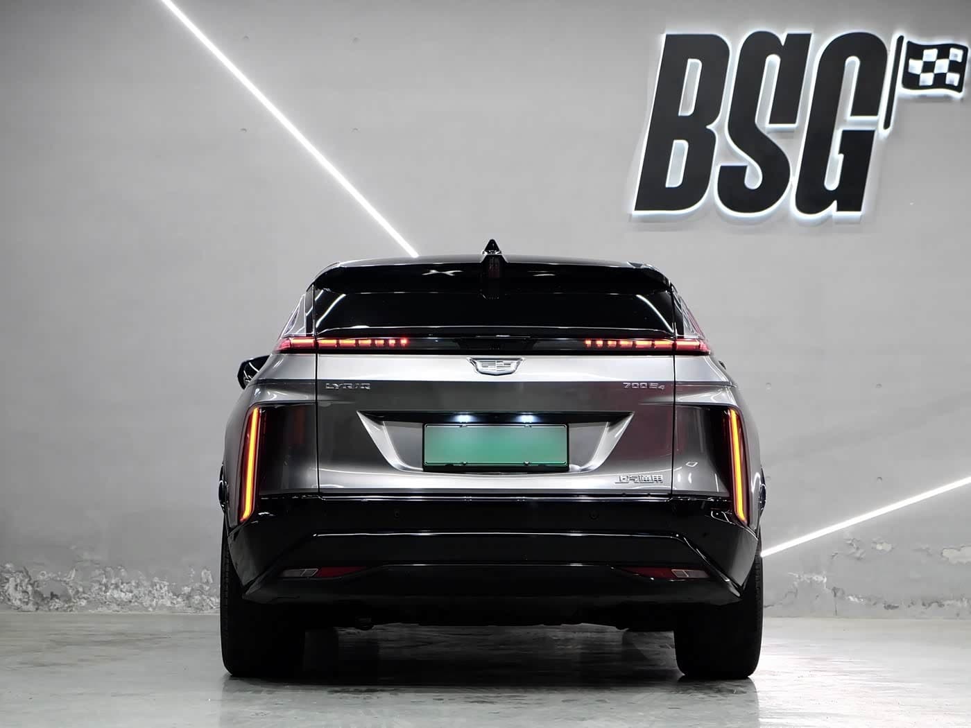 2022 Cadillac IQ Rui Ge رمادي فضي, 36,000 km, China export – photo 4
