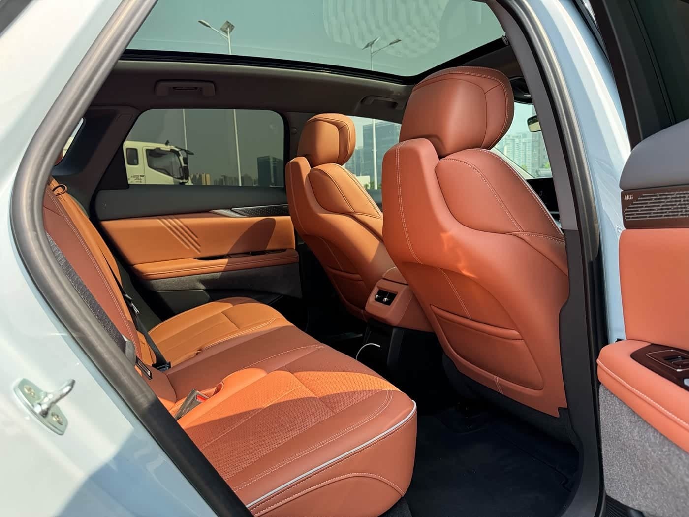 2024 Cadillac IQ Ao Ge Blue, 20,000 km, China export – photo 10